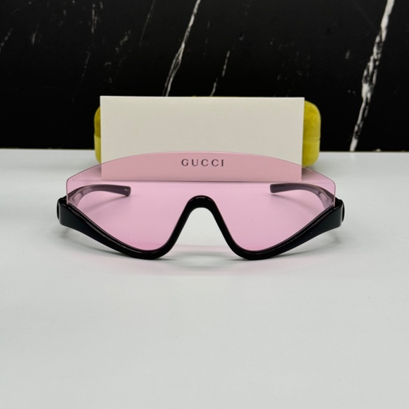 NEW GUCCI UNISEX SHIELD SUNGLASSES, GUCCI PINK BLACK EYEWEAR GUCCI - Picture 3 of 13